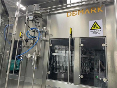 Cijela linija automatska mašina za punjenje kućnih ljubimaca za pivo gazirano piće sok soda voda bezalkoholno piće